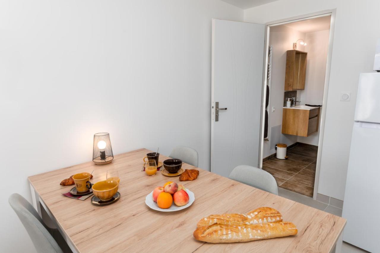 Plaines-Provence Spa&Sauna Дин Ле Бен Екстериор снимка