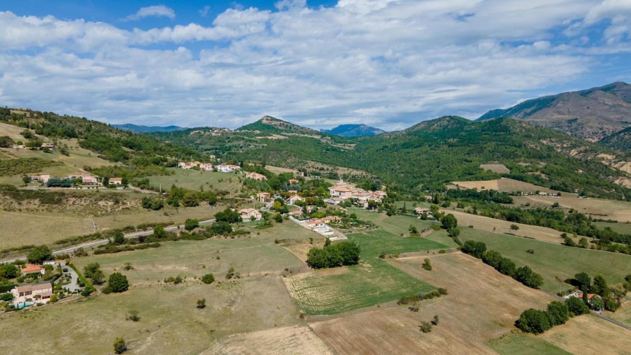 Plaines-Provence Spa&Sauna Дин Ле Бен Екстериор снимка